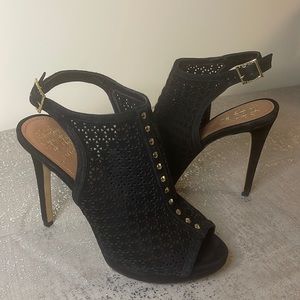 Vince Camuto Womens Caliope Black True Suede Open Toe Shoes Size 7M.